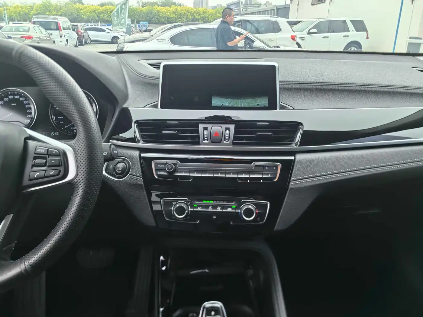 BMW X2 (Import) 2019 sDrive20i M Off-Road Package China VI фото 11
