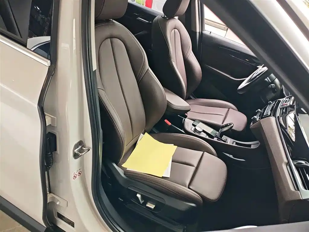 BMW X1 2021 sDrive25Li Leading фото 20
