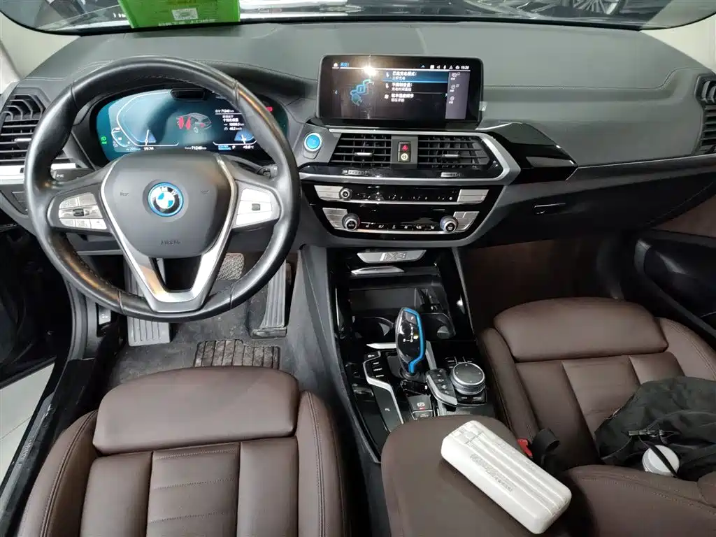 BMW iX3 2021 Facelift Leading фото 12