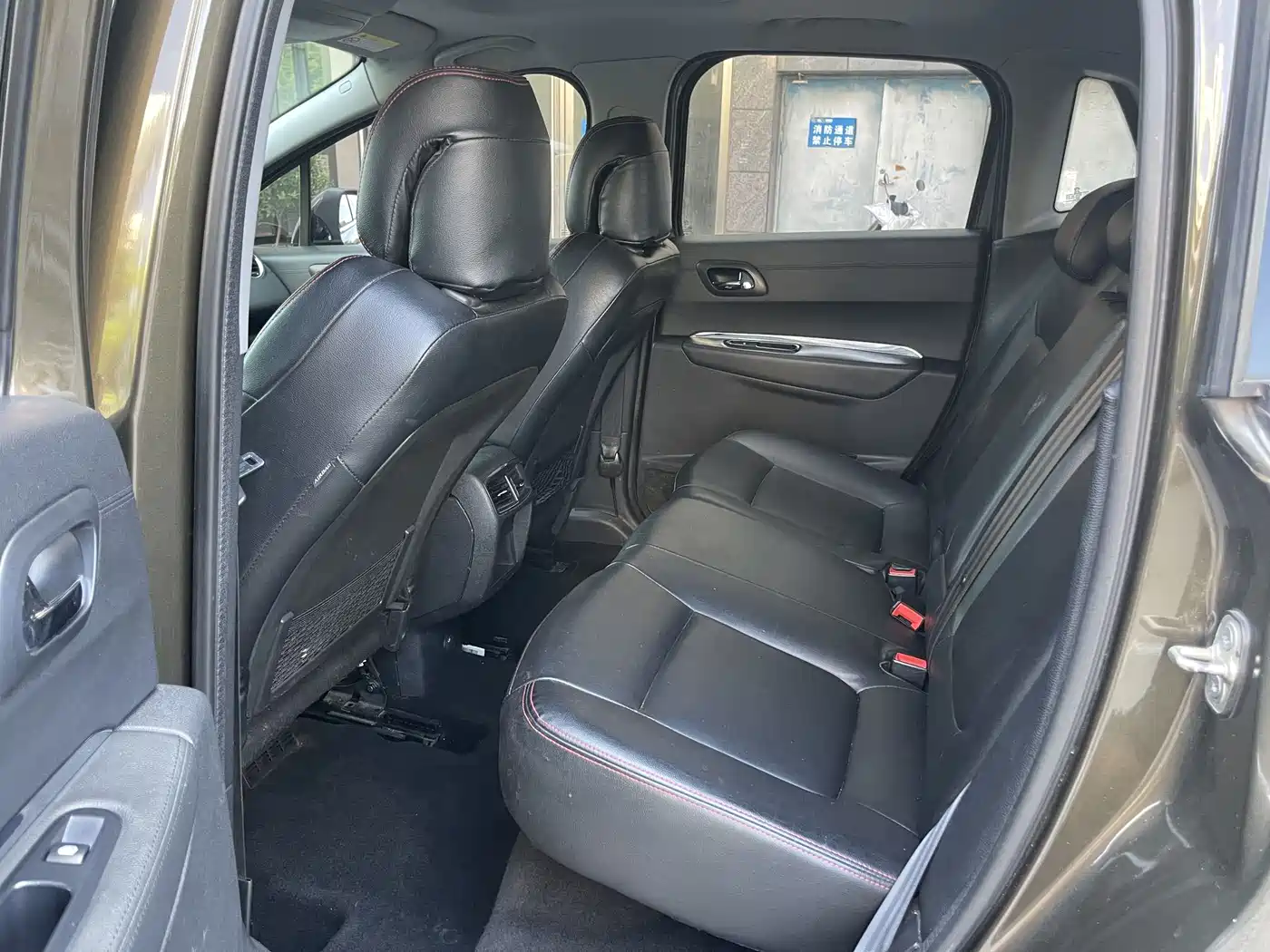 Peugeot 3008 2016 2016 1.6THP Automatic Classic Edition