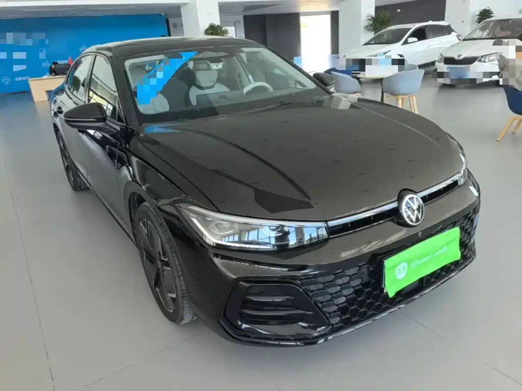 Photo 4 - Volkswagen Passat