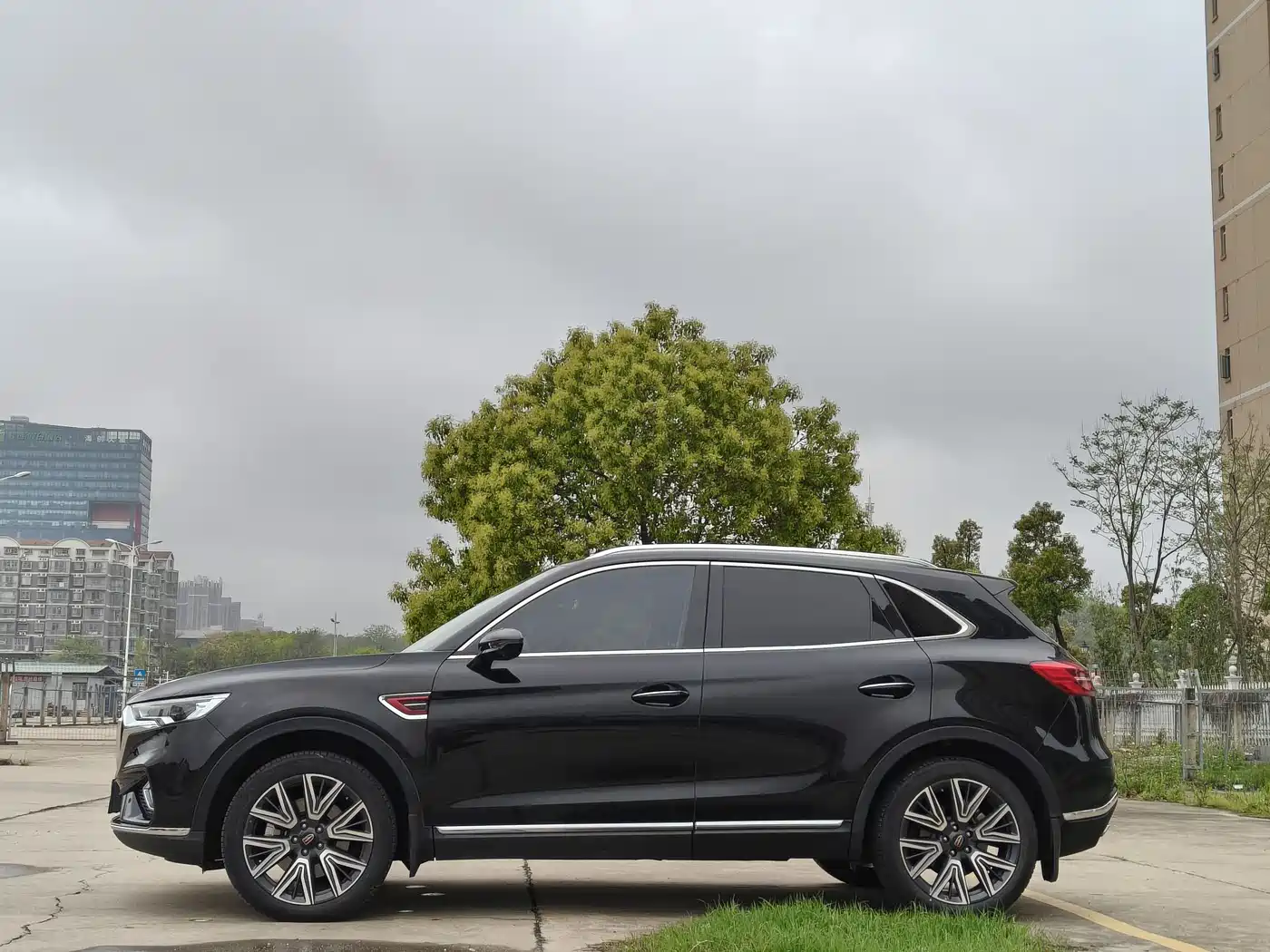 Hongqi HS5 2022 2.0T Smart Connection Flag Enjoy 4WD Shopping Edition фото 5
