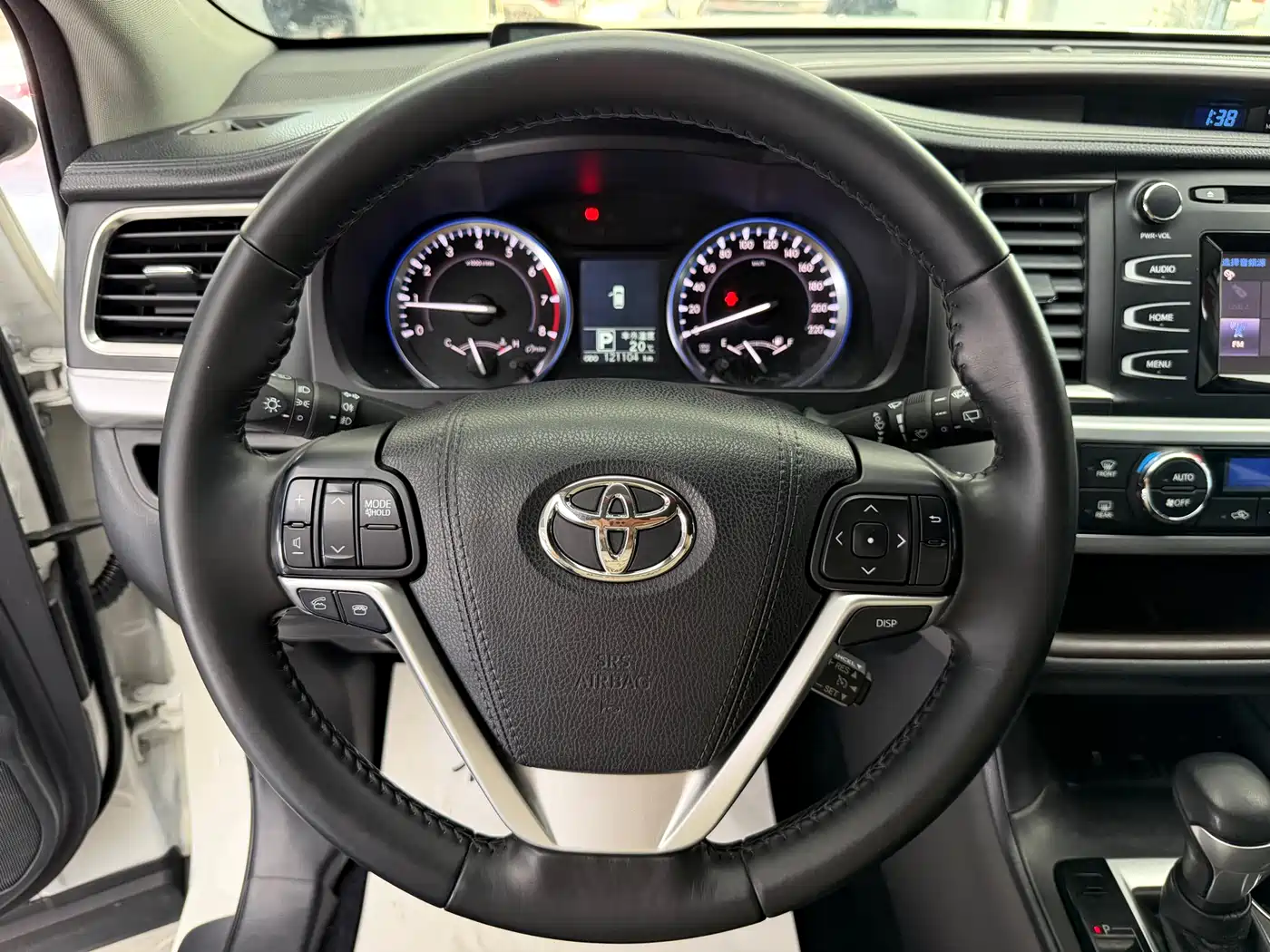 Toyota Highlander 2015 2.0T FWD Luxury Edition 7-seater фото 9