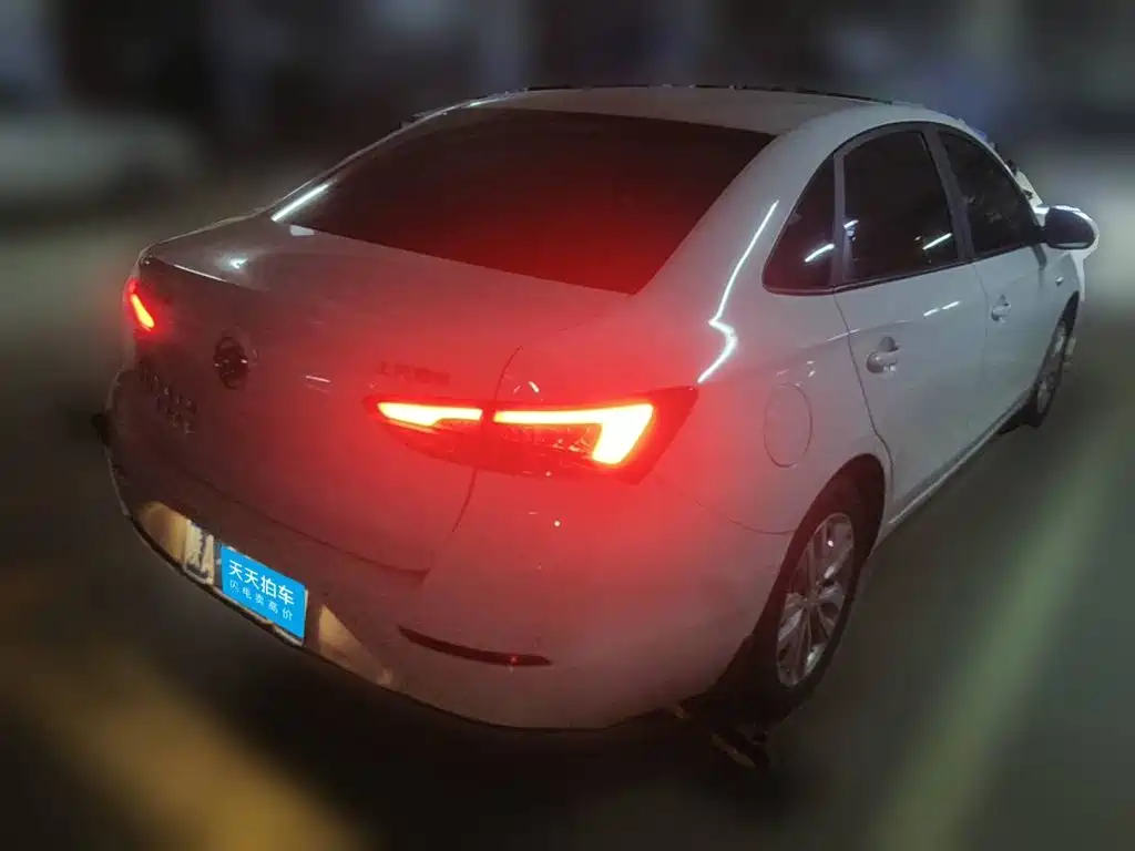 Photo 2 - Buick Excelle