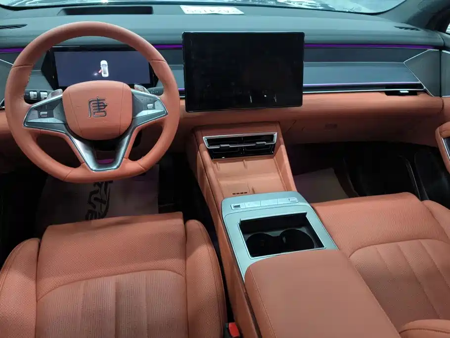 BYD Tang L 2025 2025 DM 175KM Drone Player Edition