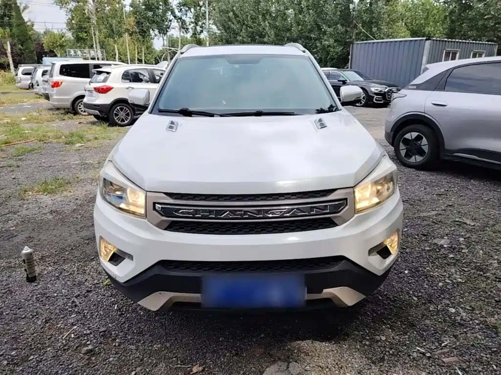 Фото 3 - Changan CS75