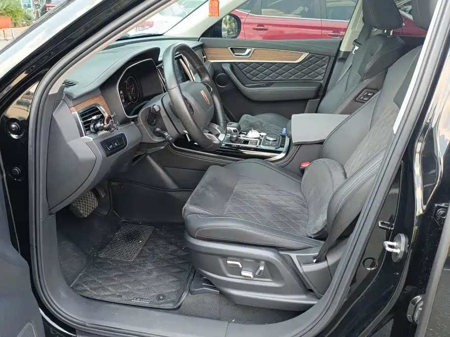 Hongqi HS7 2023 2022 2.0T DCT 2WD ZhiLian QiXiang Edition 5-seater