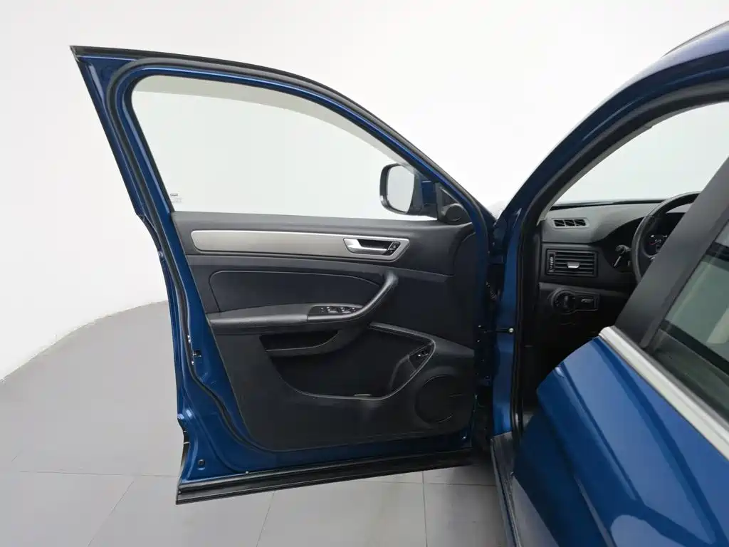 Qoros 5 2018 2018 Facelift 1.6T Automatic Premium