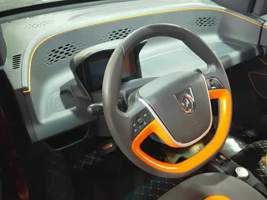 BAOJUN E100