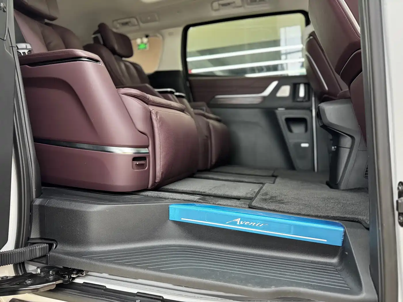Buick Century 2025 2.0T 7-Seater World Edition фото 13