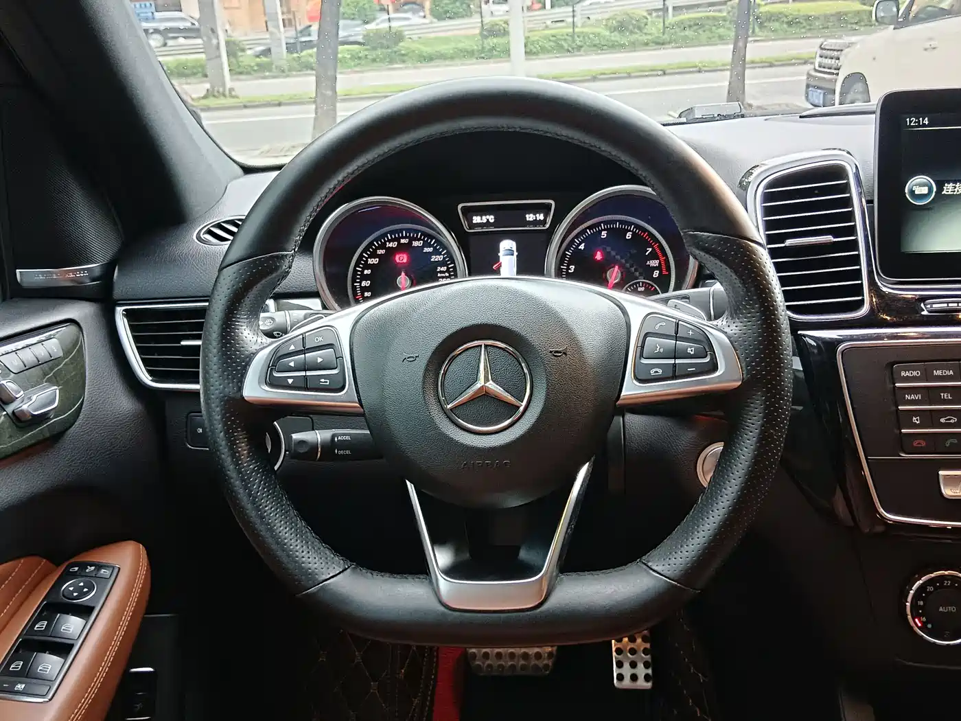 Mercedes-Benz GLE AMG 2017 AMG GLE 43 4MATIC фото 11