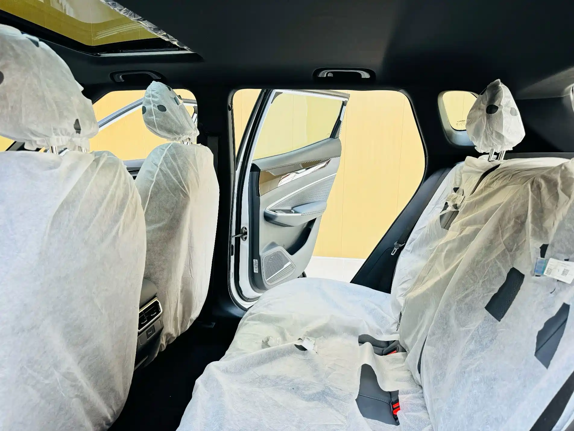 Photo 6 - Geely Atlas