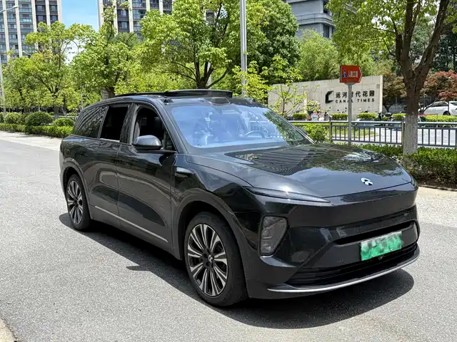 NIO ES8 2023 75kWh Executive Edition — фото 3