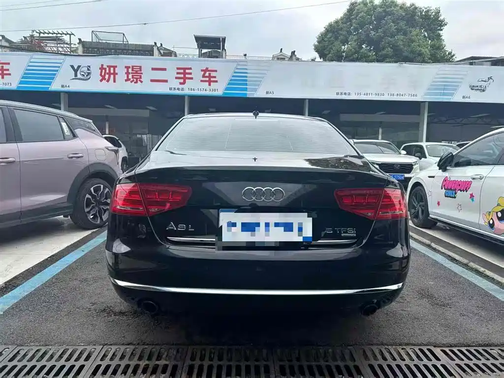 Audi A8 2013 A8L 45 TFSI quattro Luxury фото 4