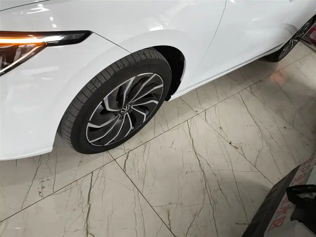 Volkswagen Golf 2021 280TSI DSG Pro фото 25