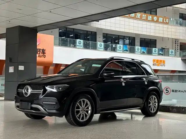 Mercedes-Benz GLE 2022 GLE 350 4MATIC Dynamic — фото 1