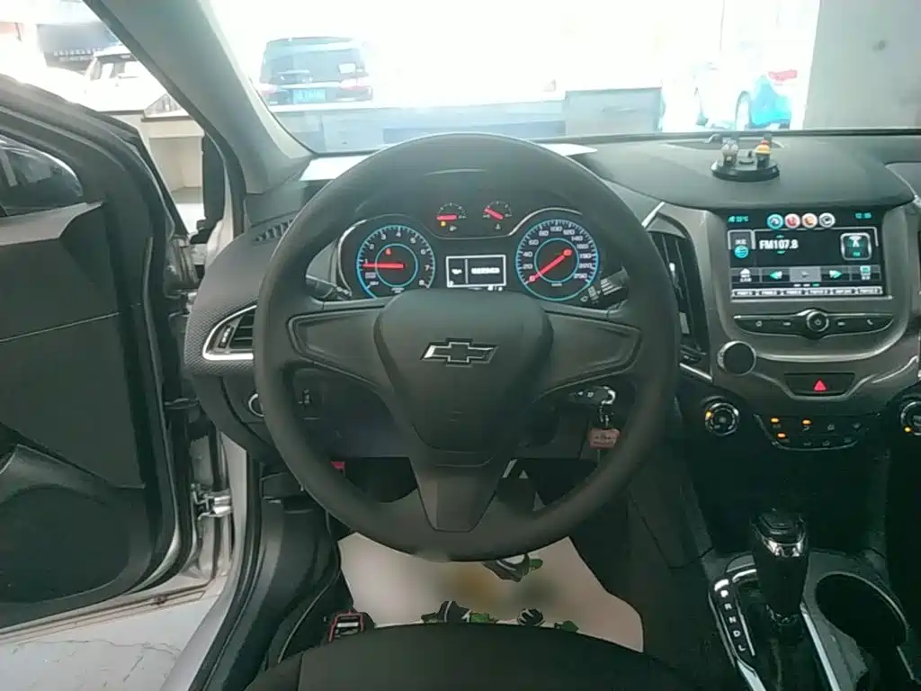 Chevrolet Cruze 2019 2018 Redline 320 Automatic Pioneer Edition