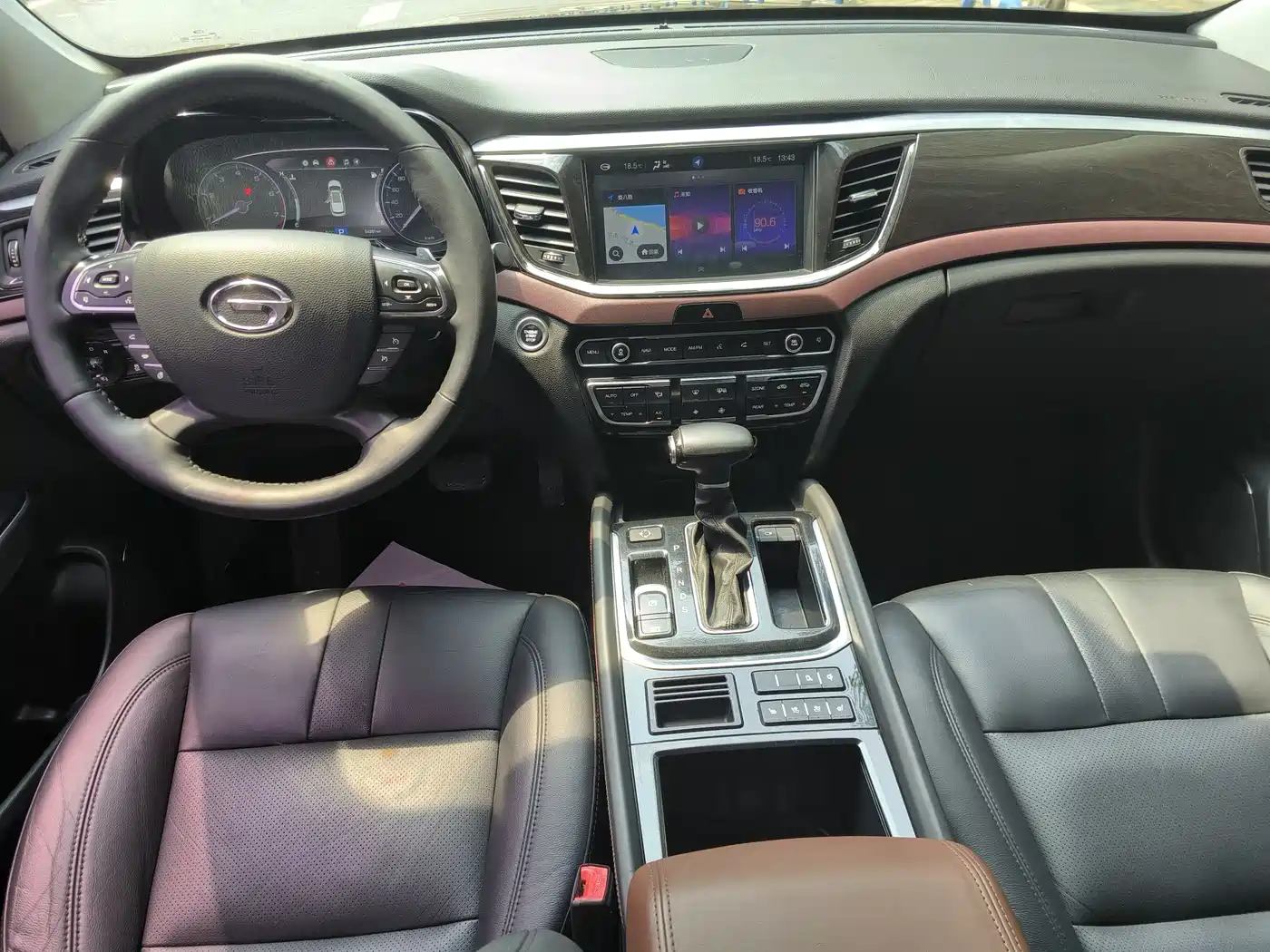 GAC Trumpchi Trumpchi GS8 2017 320T 2WD Luxury Smart Connect (7-seater) фото 8
