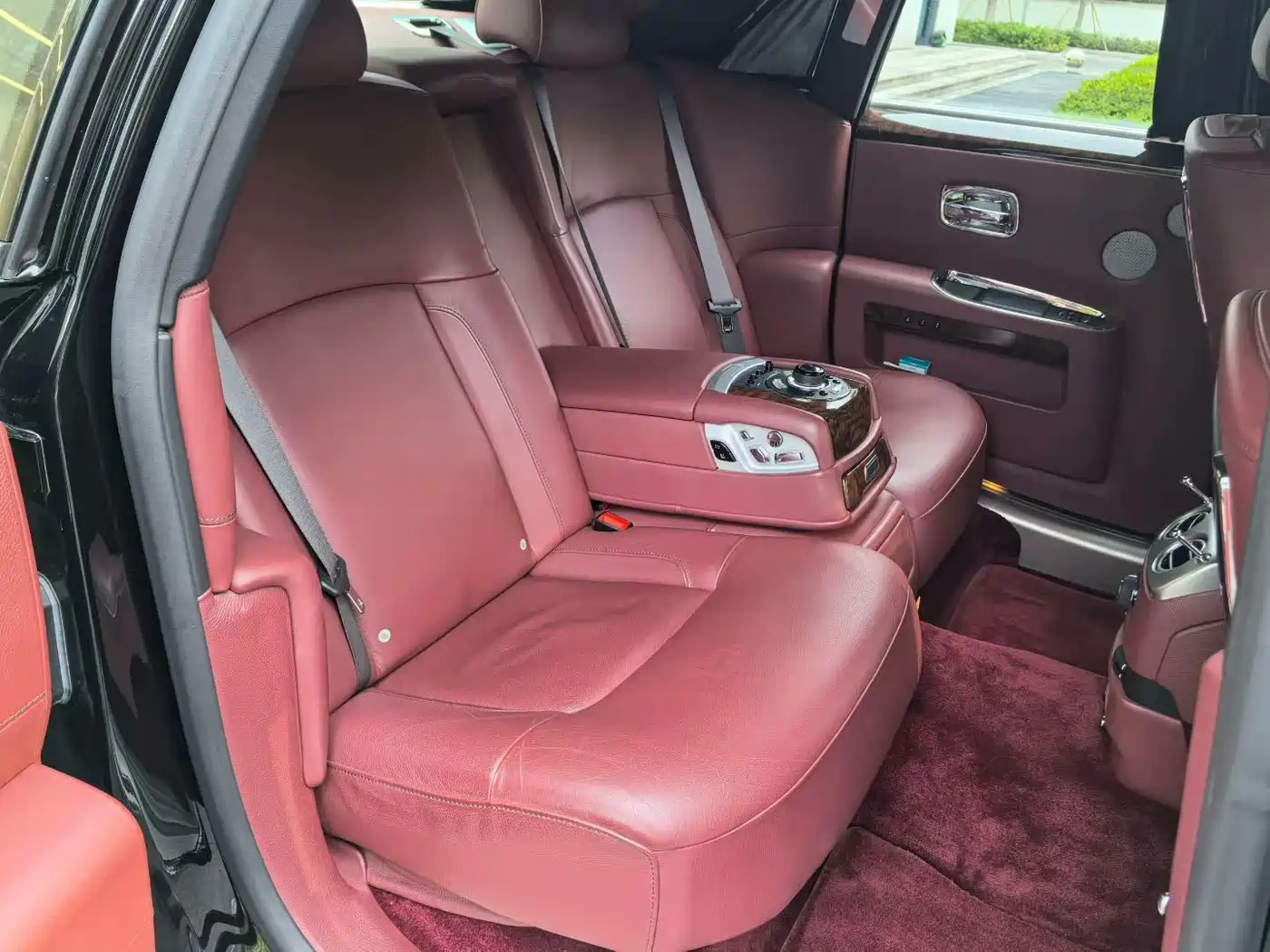 Rolls-Royce Ghost 2012 2010 Model 6.6T Standard