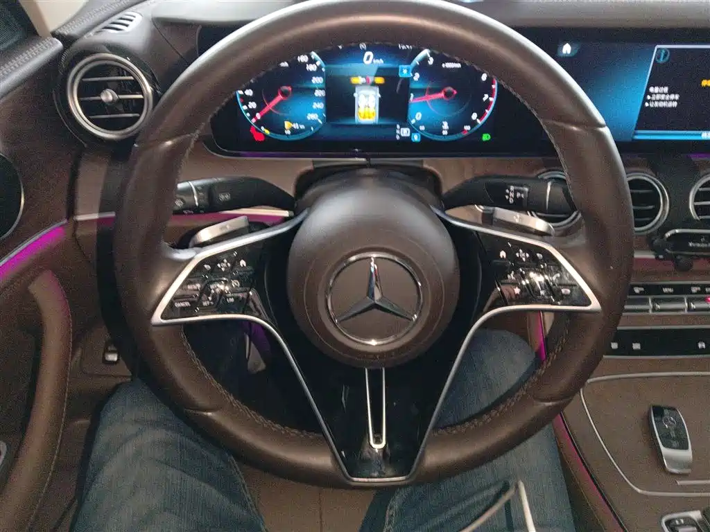 Mercedes-Benz E-Class 2022 E 300 L Fashion фото 3