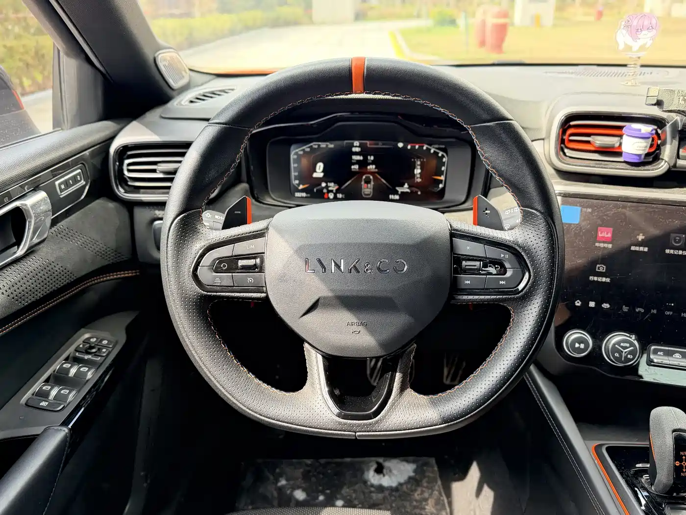Lynk & Co 02 Hatchback 2021 2.0TD Halo Driving Control Package Edition фото 9