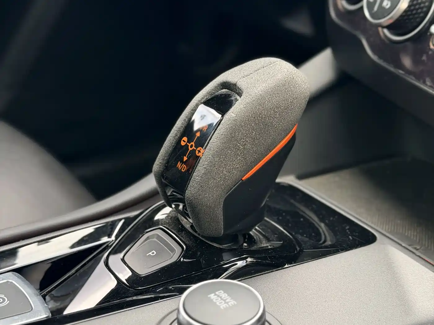 Lynk & Co 02 Hatchback 2021 2.0TD Halo Driving Control Package Edition фото 15