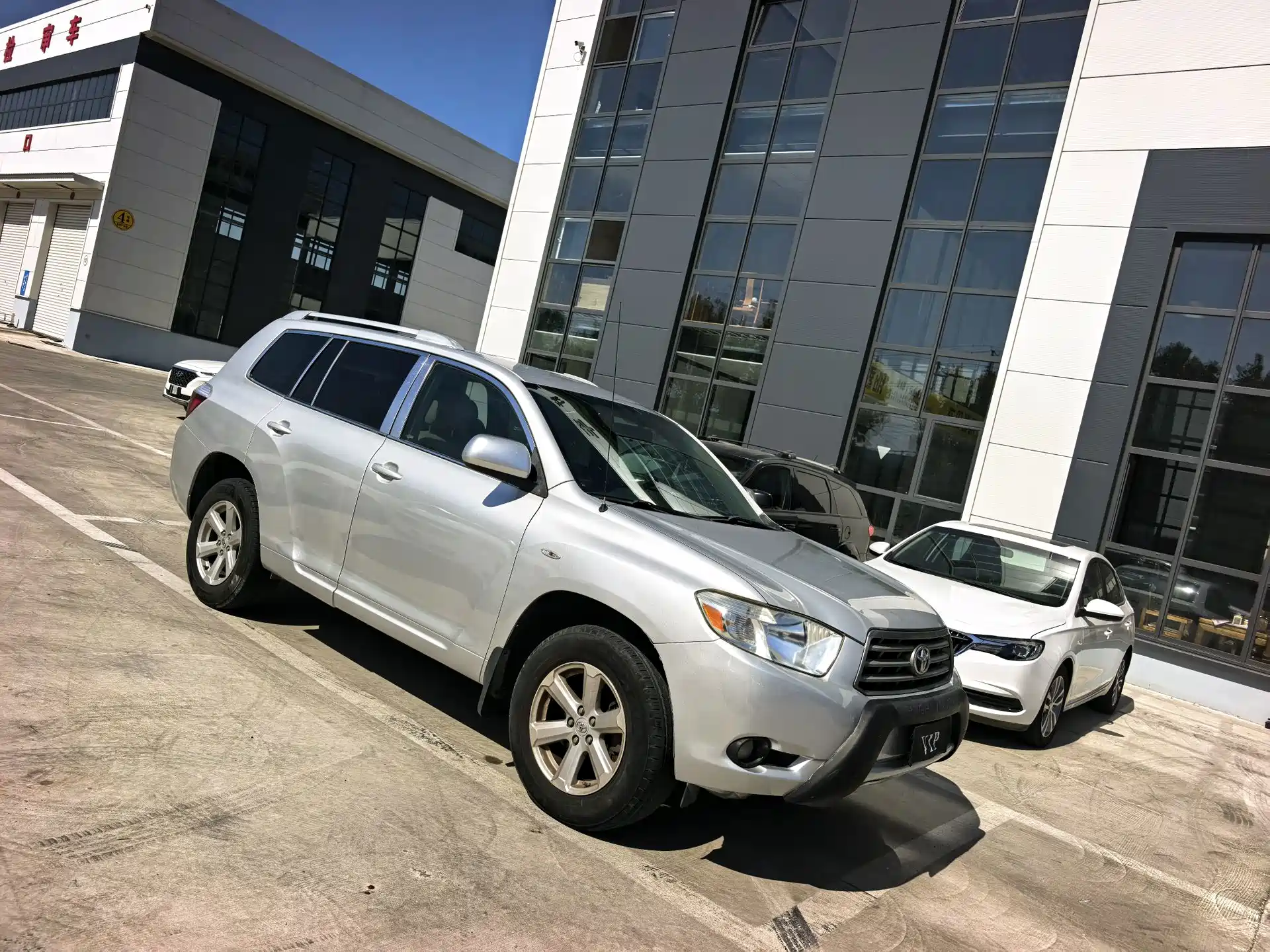 Фото 8 - Toyota Highlander