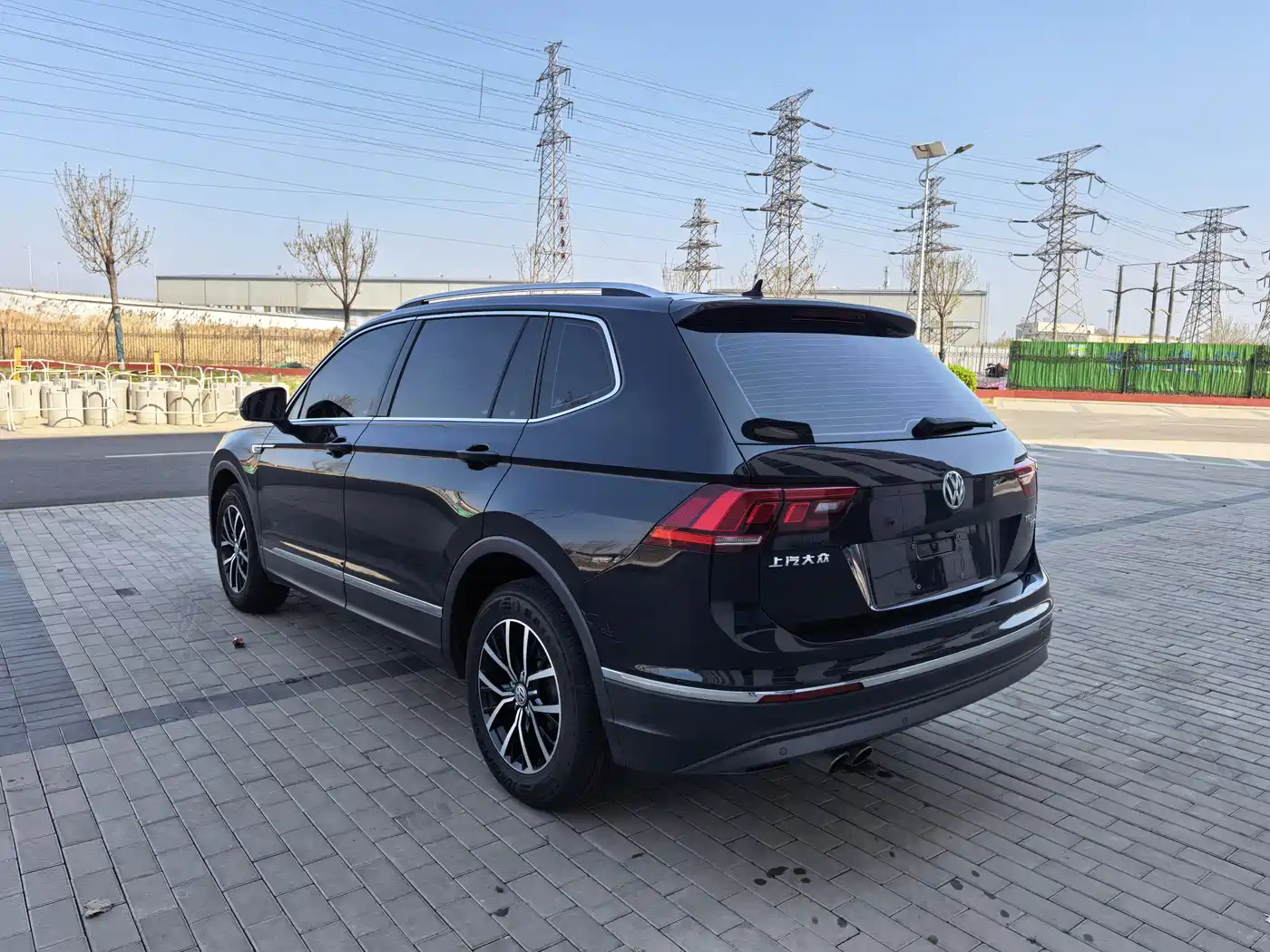 Volkswagen Tiguan L 2018 Facelift 330TSI Automatic 2WD Luxury Edition фото 7