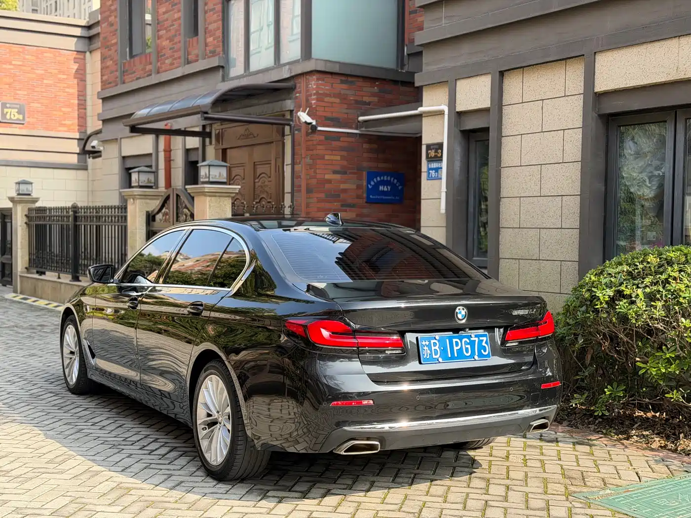 BMW 5 Series 2021 525Li Luxury Package фото 4