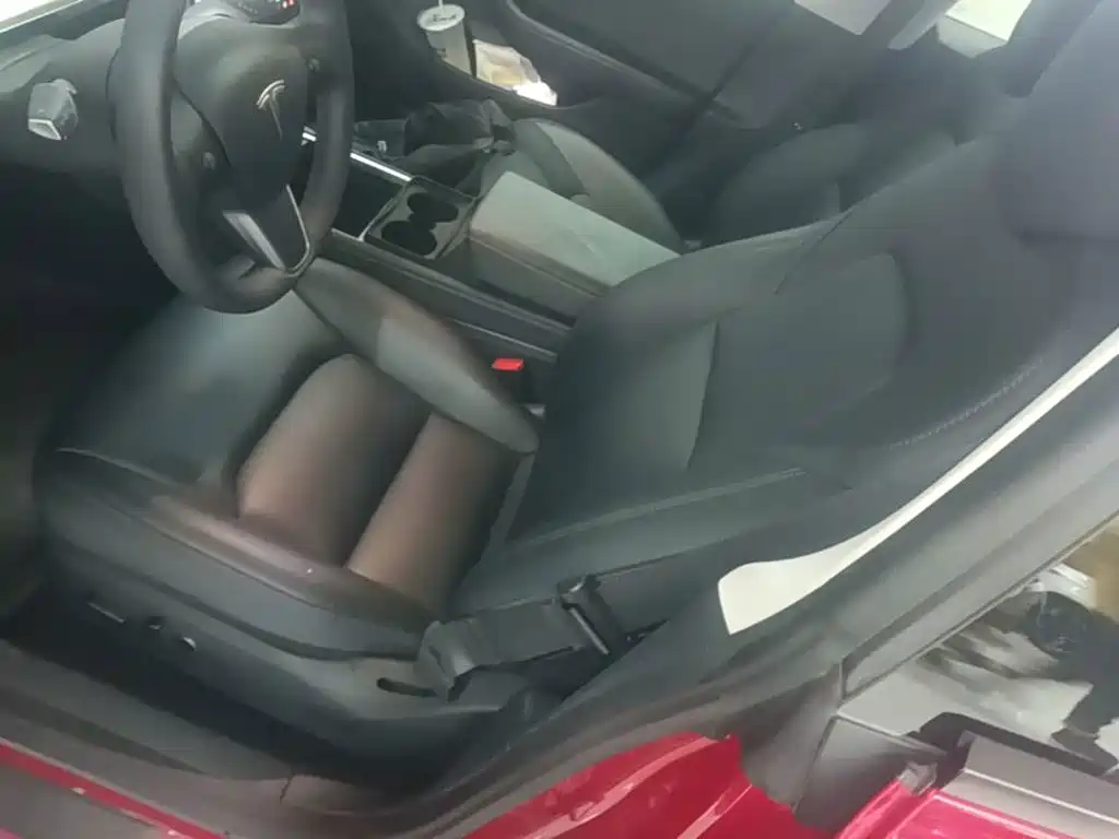 Photo 12 - Tesla Model 3