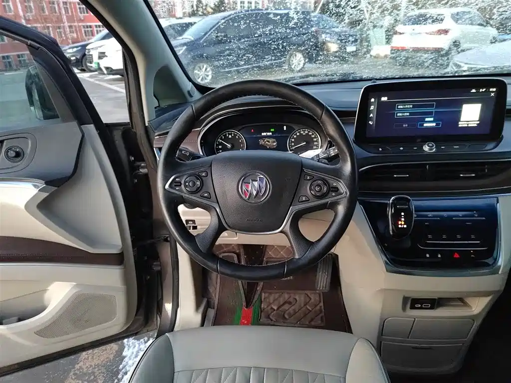 BUICK GL8