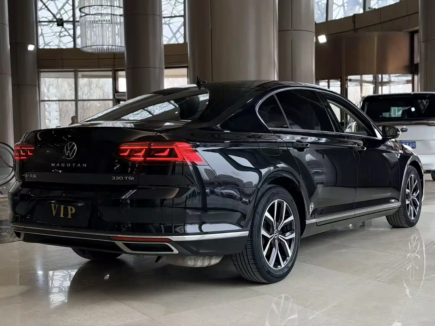 Volkswagen Magotan 2020 330TSI DSG Luxury фото 6