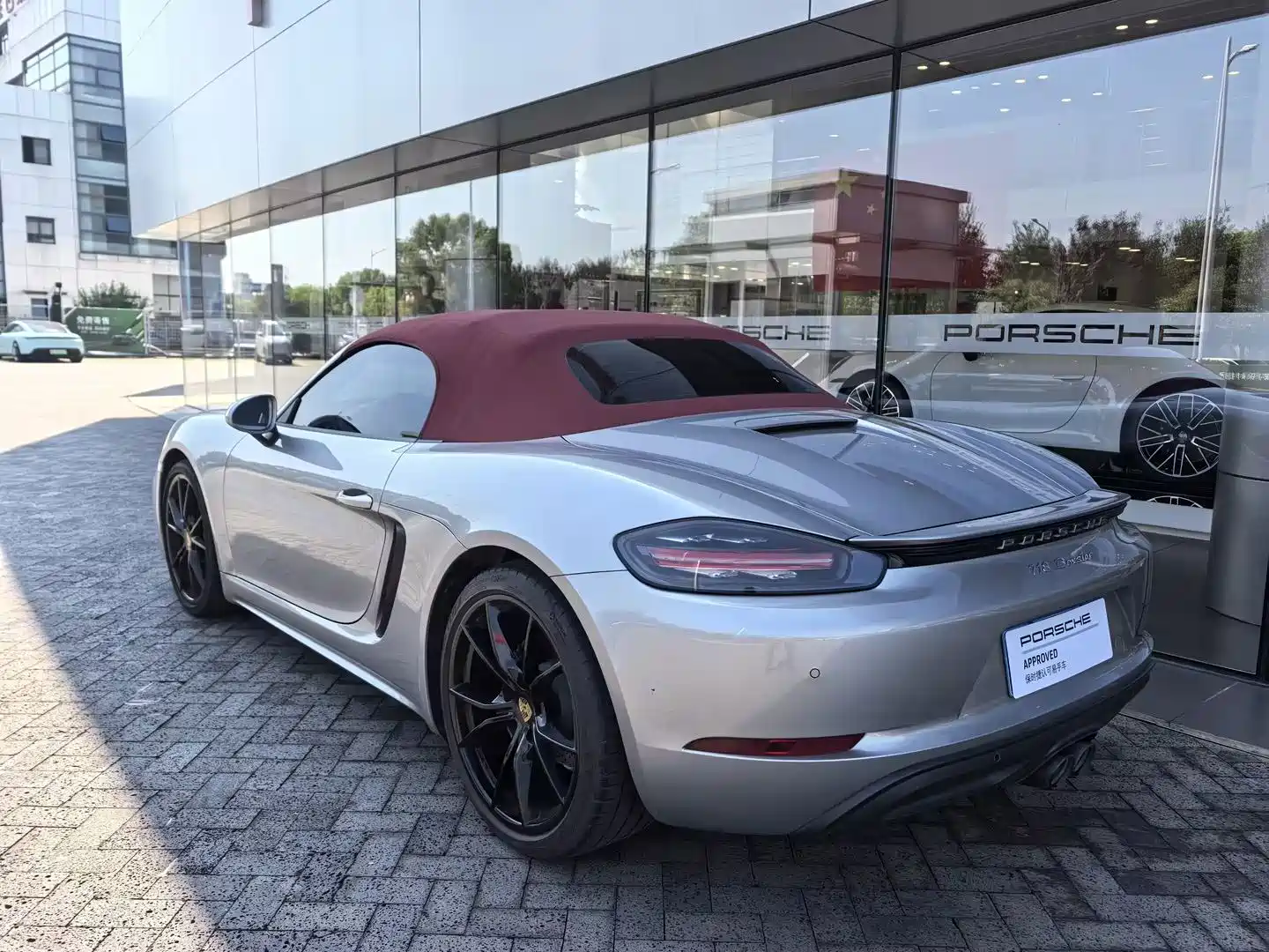 صورة 4 - Porsche 718