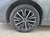 Фото 23 - Roewe i5