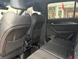 Фото 8 - Geely Monjaro