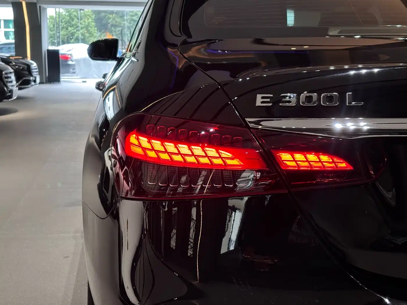 Mercedes-Benz E-Class 2022 Facelift E 300 L Luxury Style фото 24