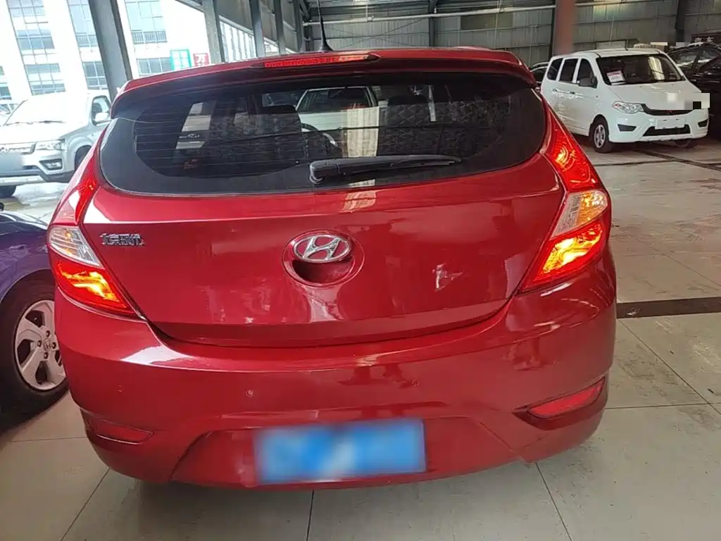 Hyundai Reina 2015 2014 Model 1.6L Automatic TOP