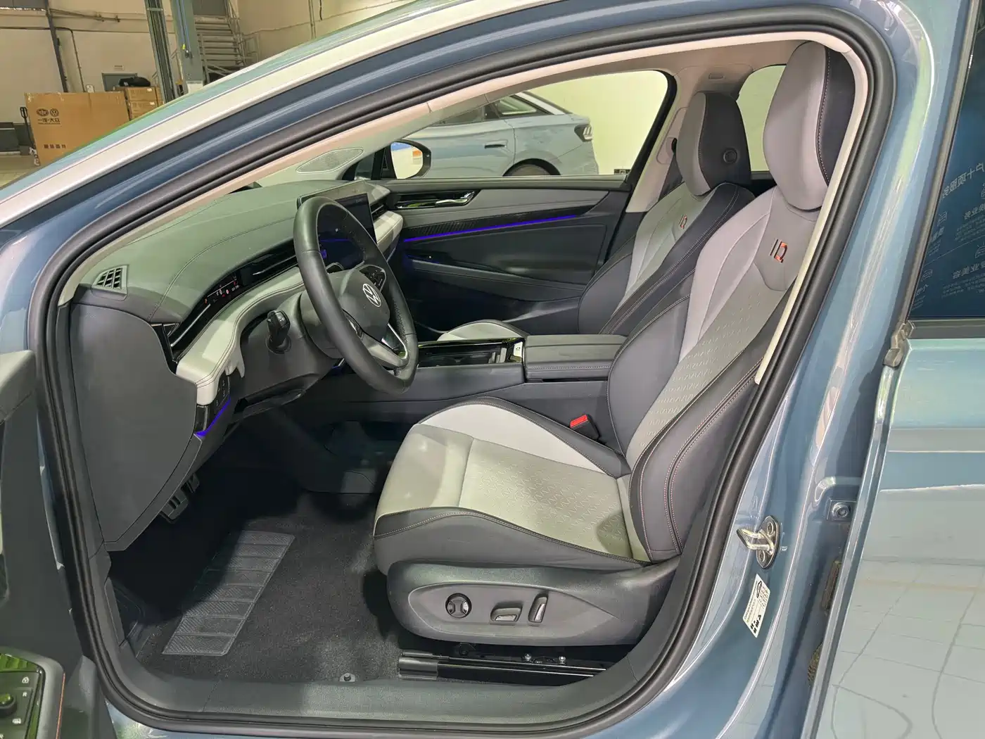 VOLKSWAGEN ID.7 VIZZION