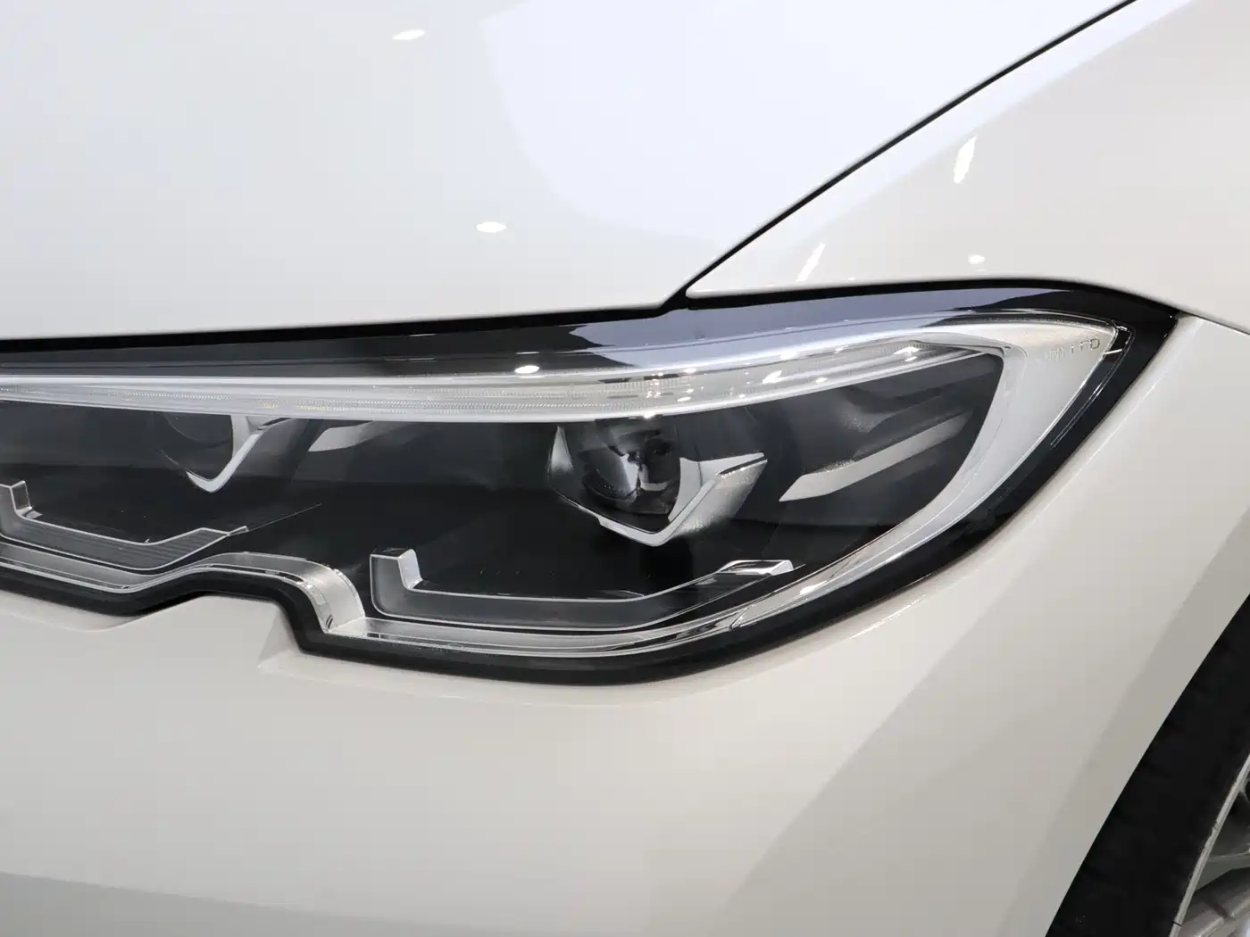 BMW 3 Series 2022 320i Sport Package фото 10