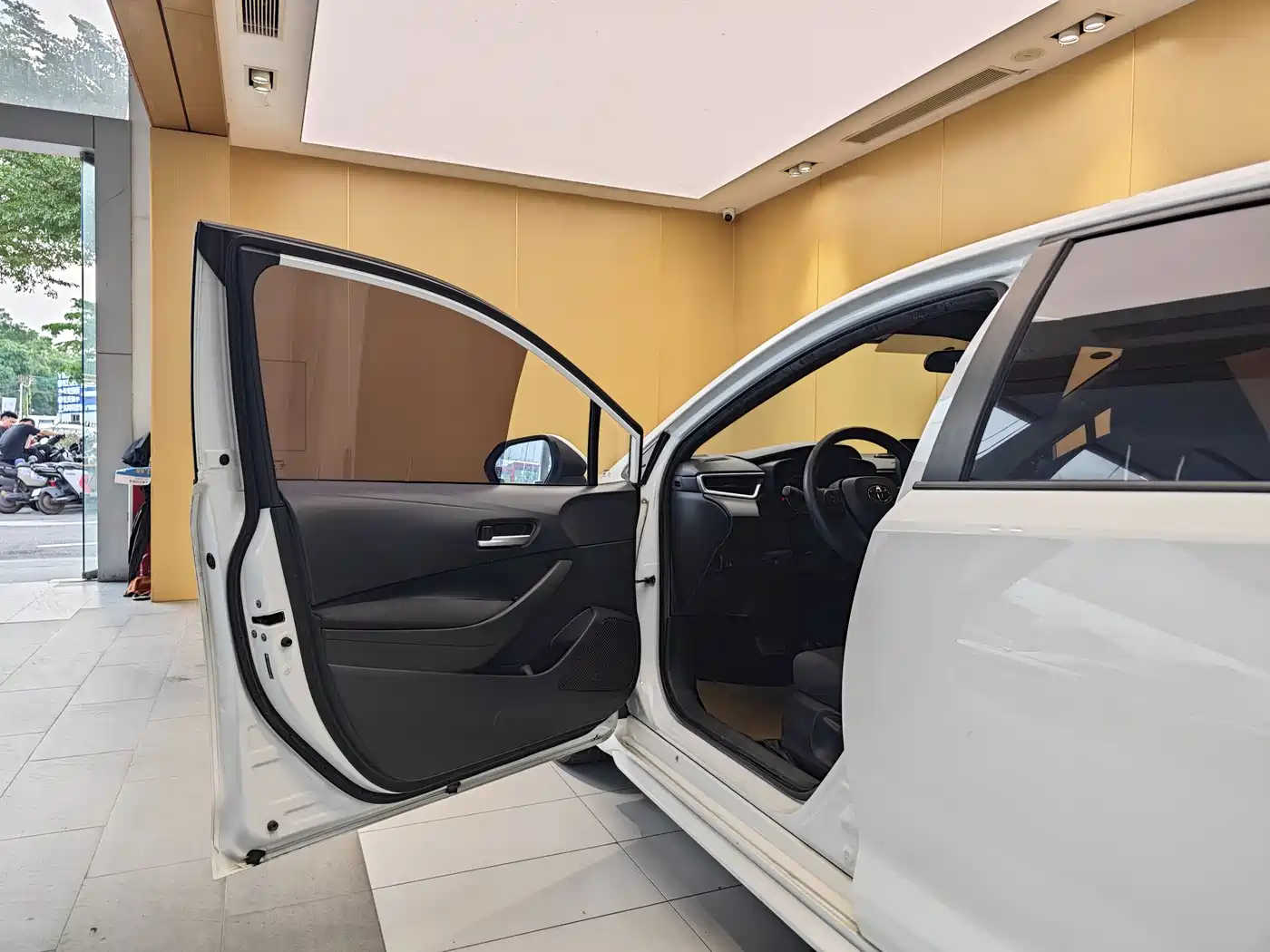 Toyota Levin 2023 TNGA 1.5L CVT Progressive фото 7