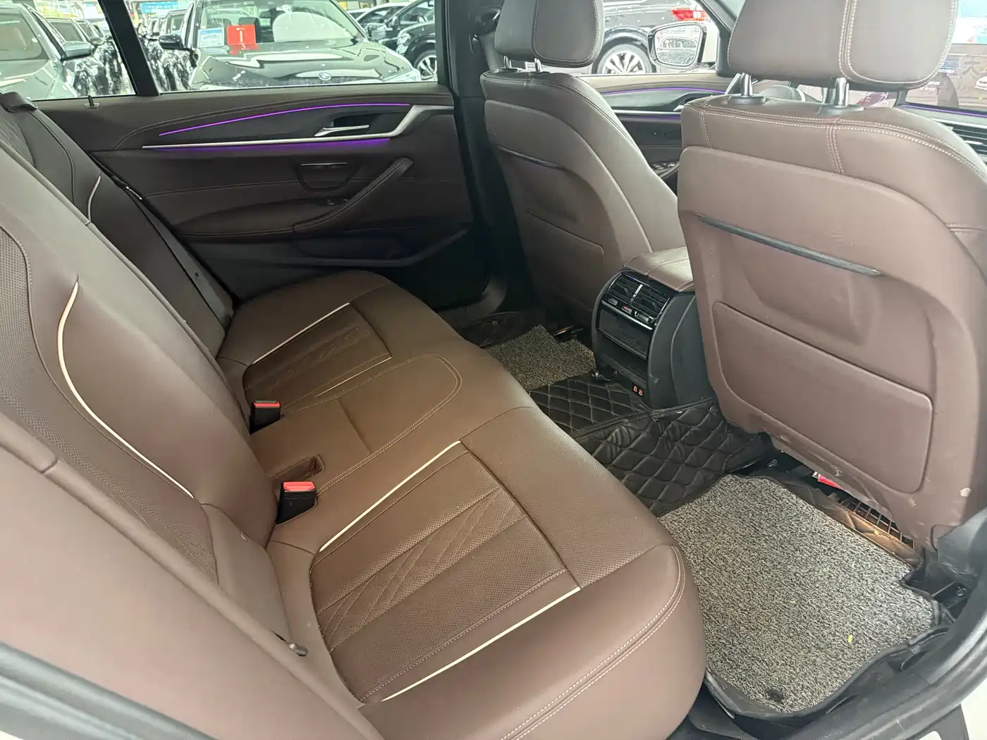 BMW 5 Series New Energy 2022 535Le M Sport Package фото 12