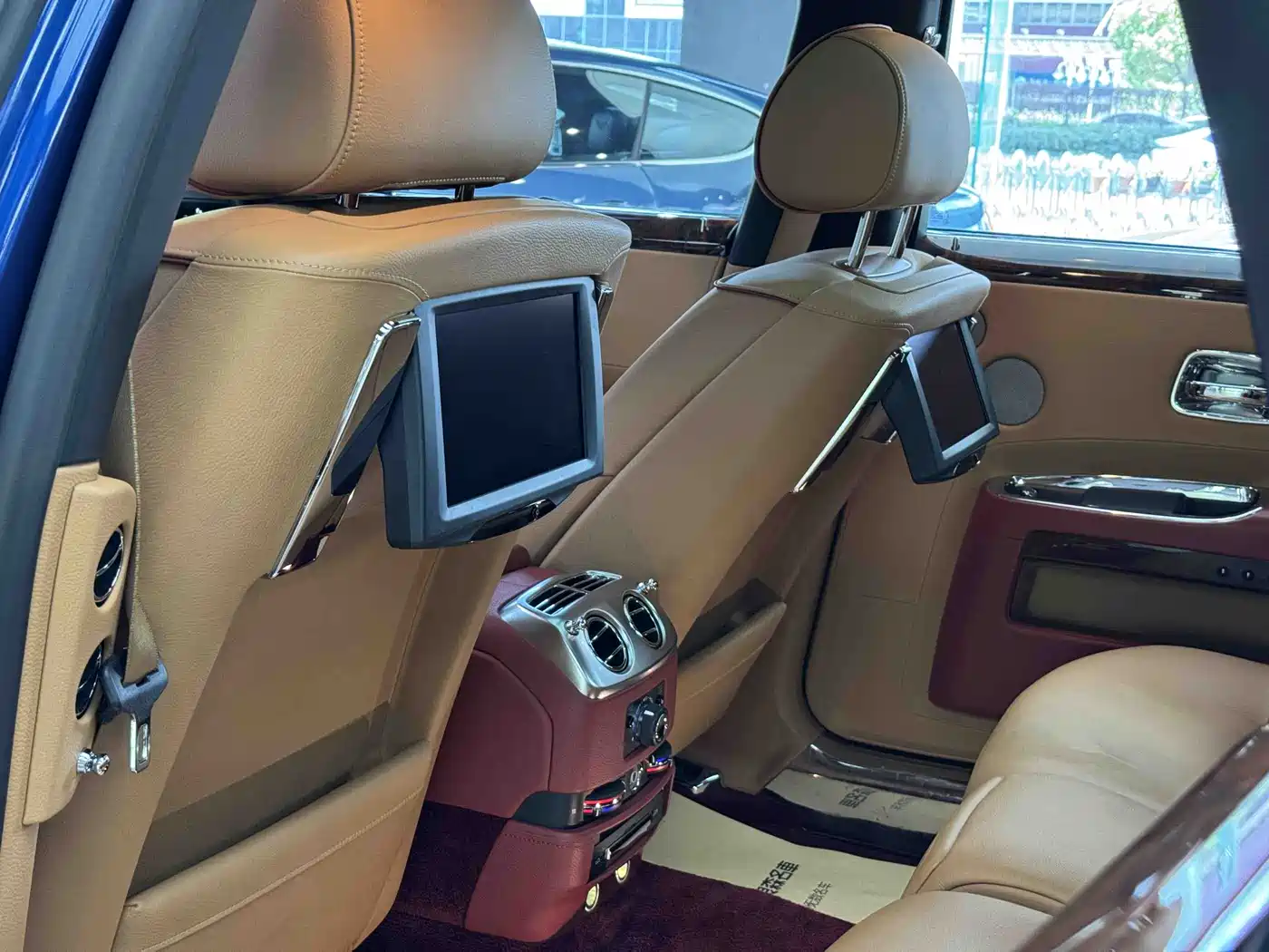 Rolls-Royce Ghost 2013 2014 6.6T Standard Edition