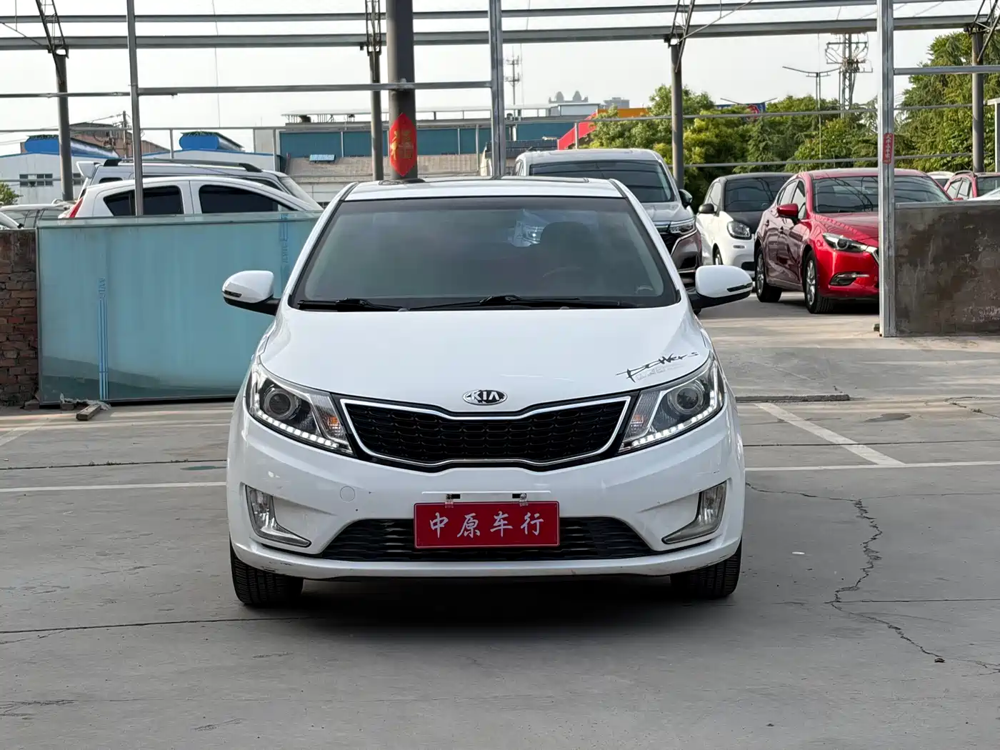 Kia K2 2012 Sedan 1.6L AT Premium Commemorative Edition фото 2