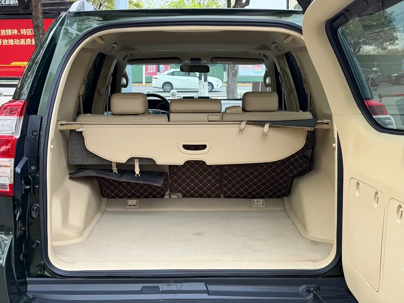 Toyota Prado 2015 2.7L Automatic Standard фото 17