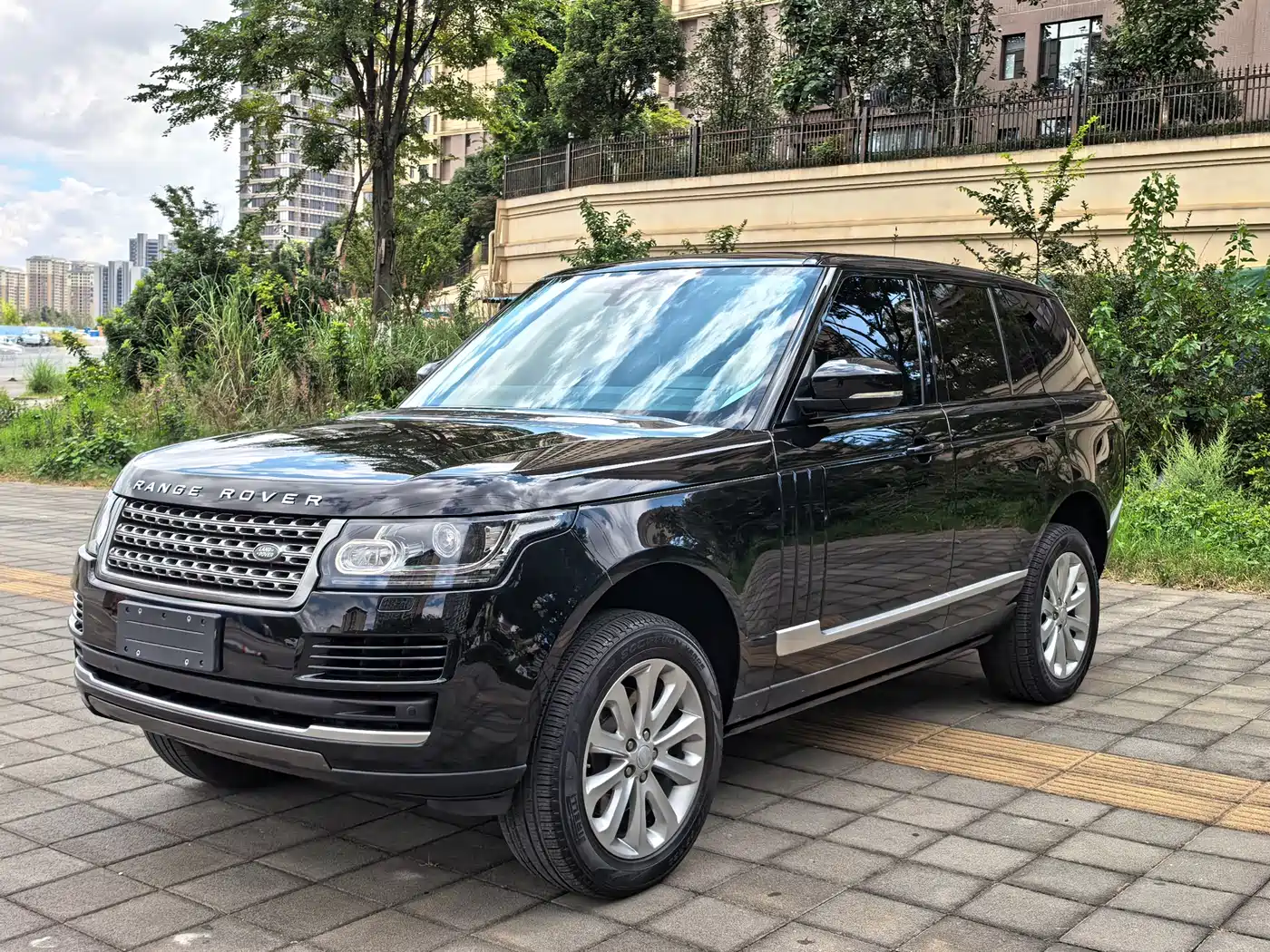 Land Rover Range Rover 2017 3.0 SC V6 Golden Age Edition