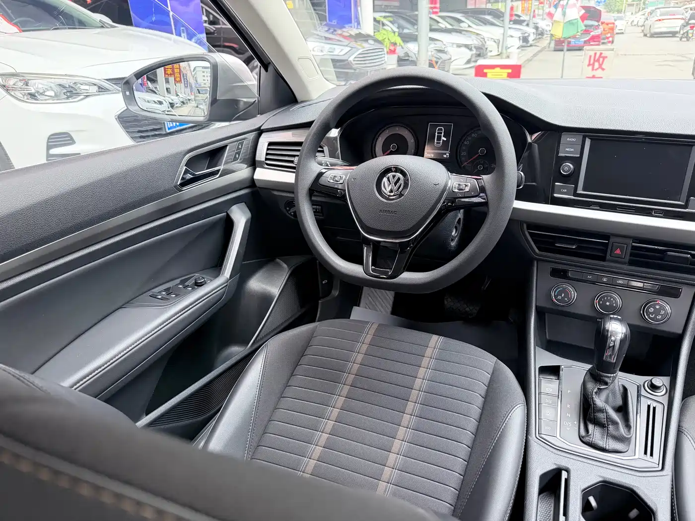 Volkswagen Lavida 2019 280TSI DSG Comfort Edition China VI фото 7