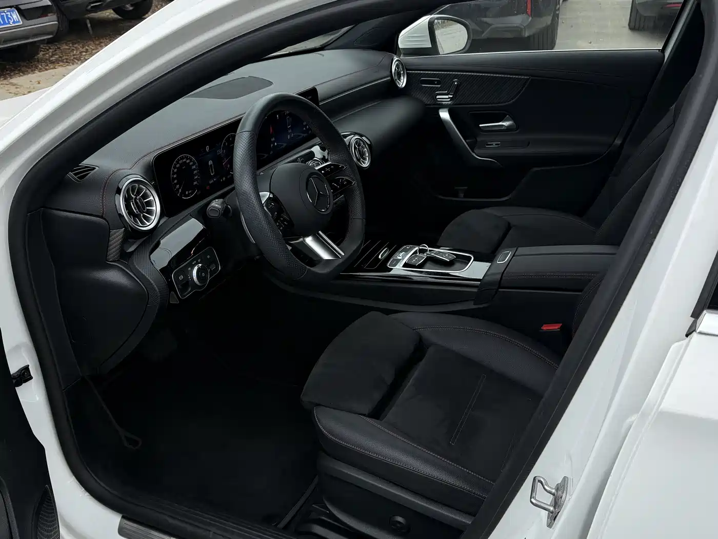 MERCEDES-BENZ CLASS A