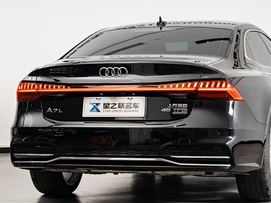 Audi A7L 2024 45 TFSI quattro Premium Luxury фото 8