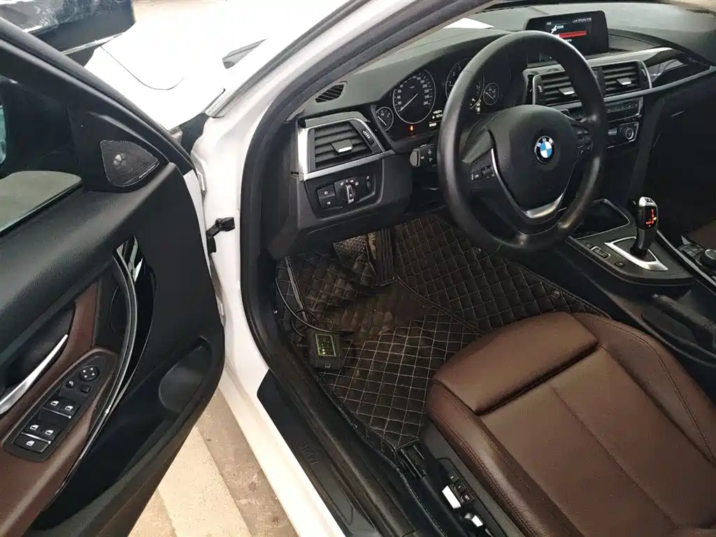 BMW 3 Series 2018 320Li Fashion Style фото 16