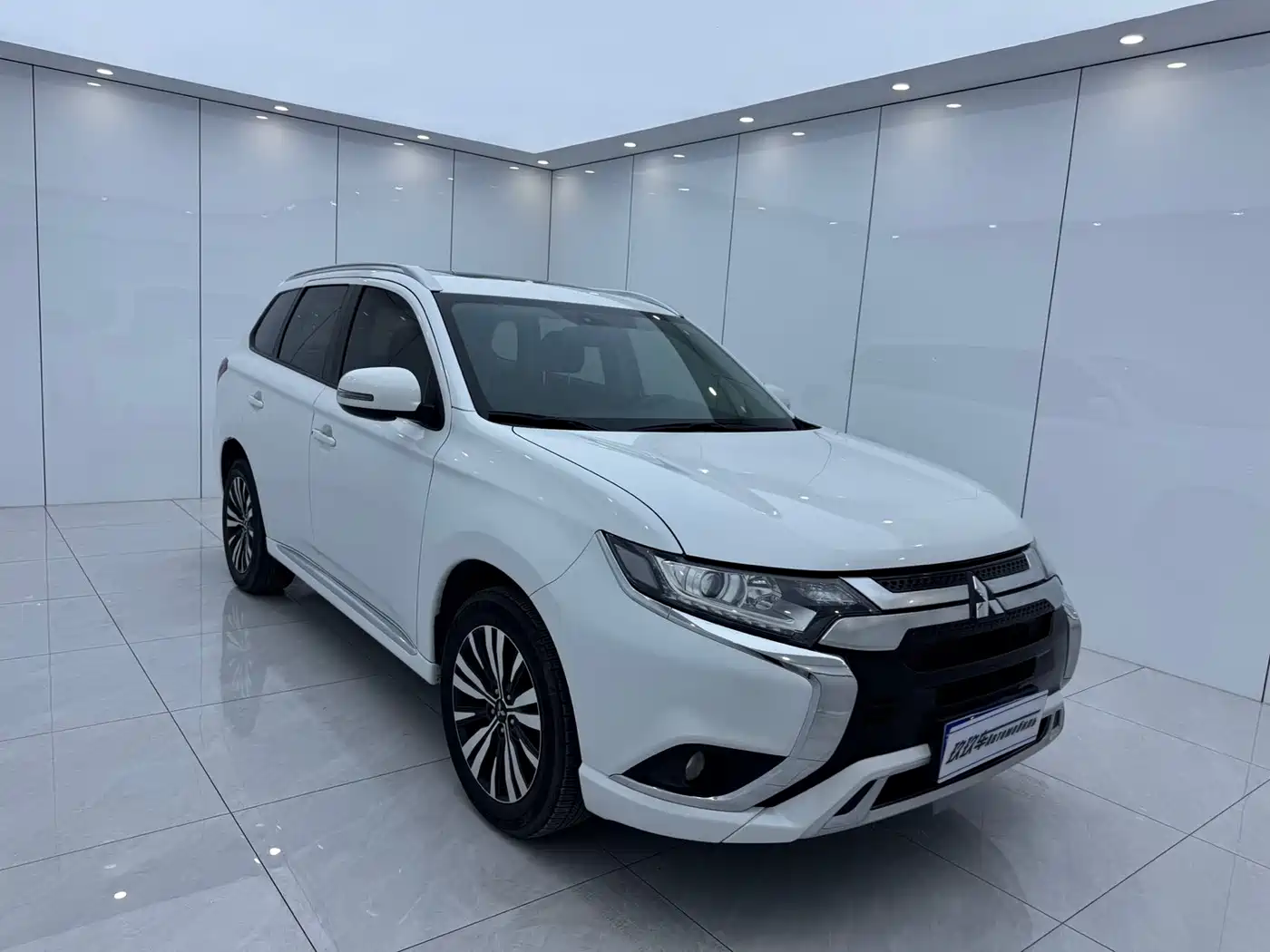 Mitsubishi Outlander 2023 2021 2.0L 2WD Smooth Ride Version 5-Seater